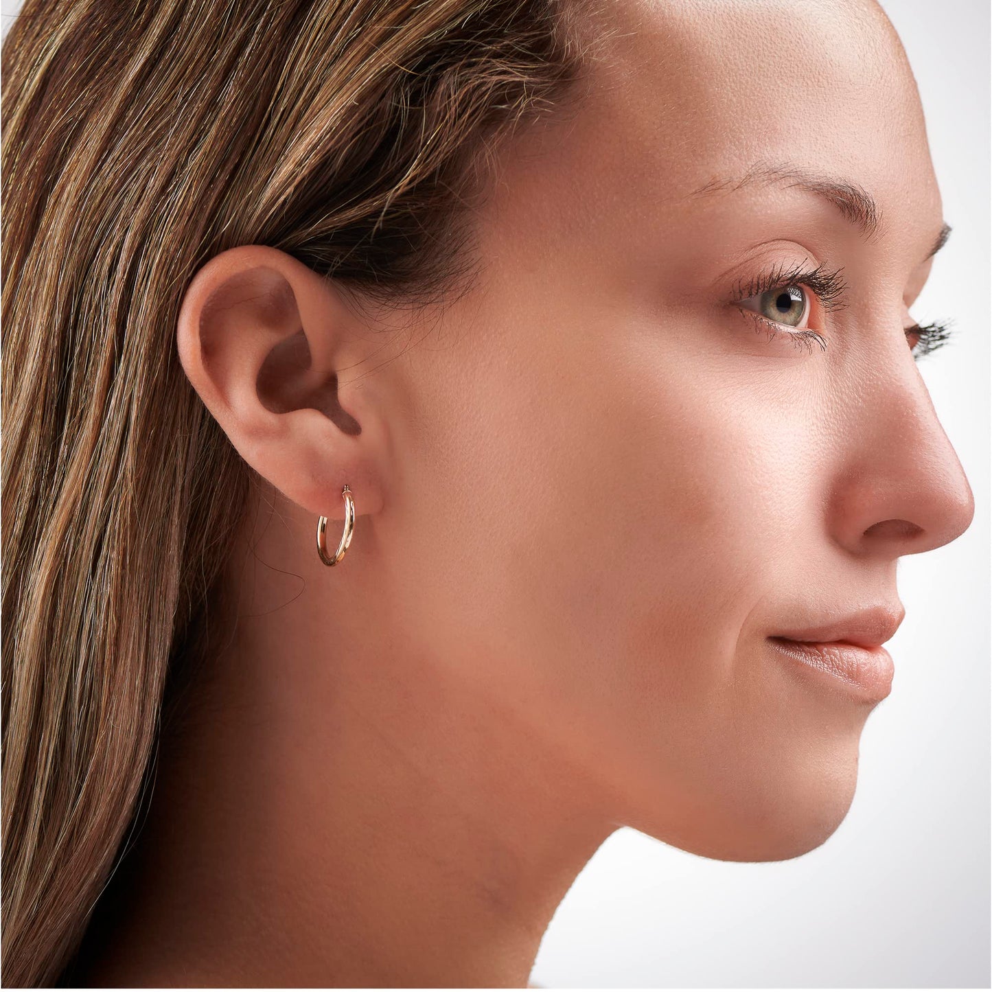 14k Gold Hoop Earrings, 2-mm Thick, Hypoallergenic, - Classic Diamond-cut Design